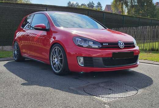 Volkswagen Golf 2.0 TSI