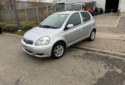 Toyota Yaris 1.0i VVT-i 16v Linea Sol MMT