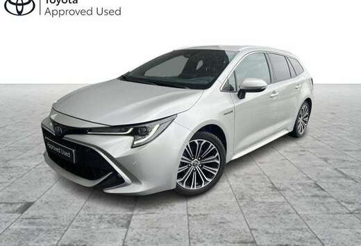 Toyota 1.8 Hybrid Premium + Trekhaak