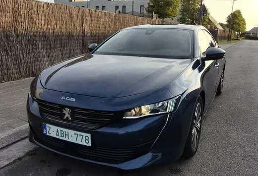 Peugeot Hybrid 225 e-EAT8 Allure Pack