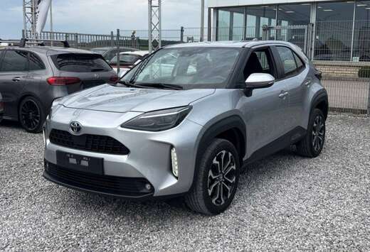 Toyota Yaris Hybrid 1.5i VVT-i E-CVT Dynamic
