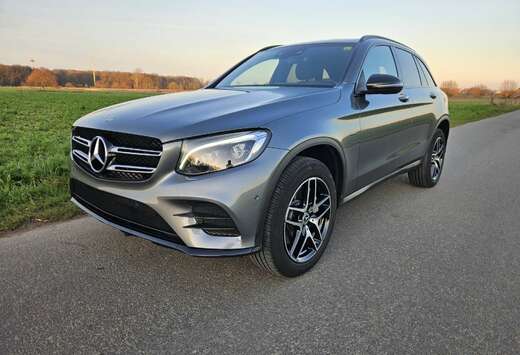 Mercedes-Benz e 4Matic 7G-TRONIC AMG Line