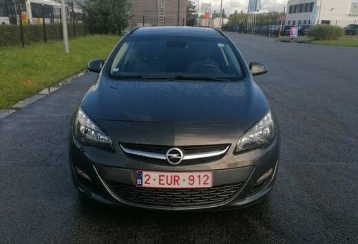 Opel 1.6 D (CDTI) Sports Tourer Edition