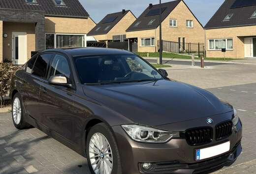 BMW 316i Luxury Line F30