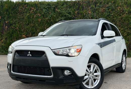 Mitsubishi 1.8 Di-D BI-XENON / AIR CO / TOIT PANO / C ...