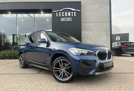 BMW X1 sDrive18iA Panodak/Leder/Carplay/Camera/Sfeerv