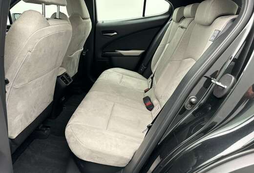 Lexus UX 250h 2.0i FWD Business Line