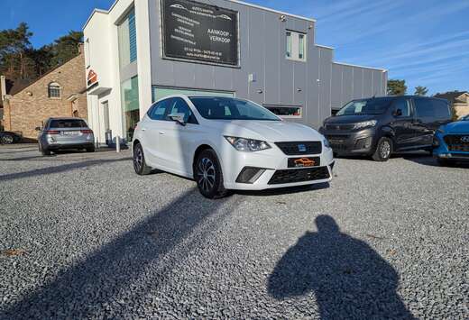 SEAT Ibiza 1.0 MPI  CARPLAY  PARKSENS  FRONT ASSIST