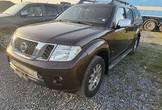 Nissan 3.0 dCi V6 4x4 160000KM CARNET COMPLET ETAT