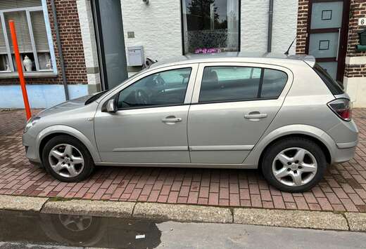 Opel Astra SW 1.6i Cosmo