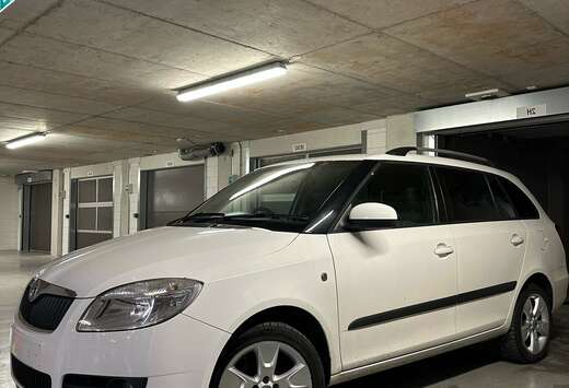 Skoda 1.9 TDI PD DPF Combi Sport