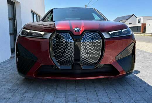 BMW iX 76.6 kWh xDrive40