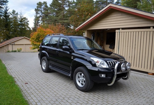 toyota land cruiser prado
