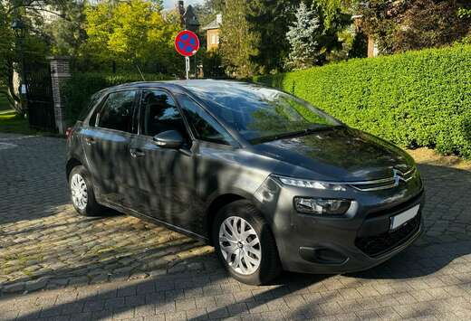 Citroen 1.2 Essence - Prêtre  tre Immatriculé