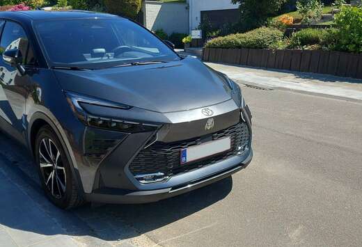 Toyota Hybrid HEV 1.8 Dynamic Plus Mono-Tone E-CVT