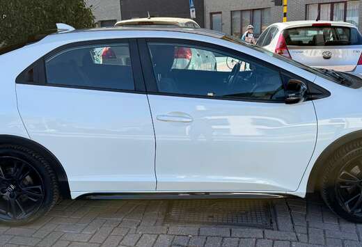 Honda Civic 1.8 i-VTEC Automatik Sport