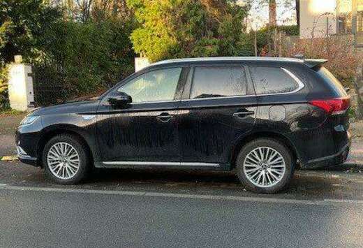 Mitsubishi Outlander+2.4+4WD+Plug-In+Hybrid+Top