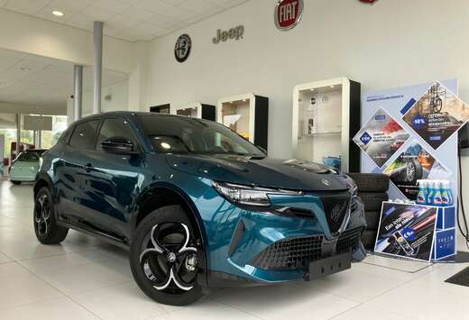 Alfa Romeo 1.2 TURBO AUTOMAAT  OPEN DAK + DODE HOEK + ...