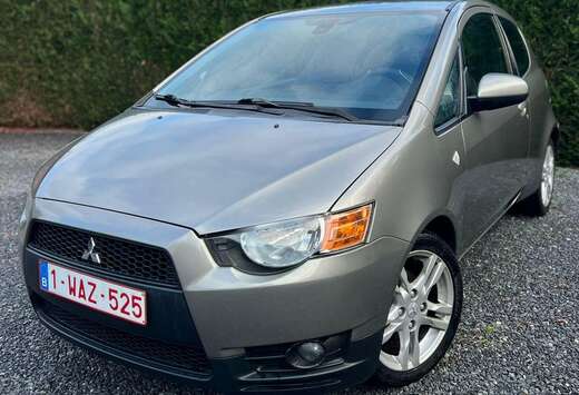 Mitsubishi Colt 1.3i Invite