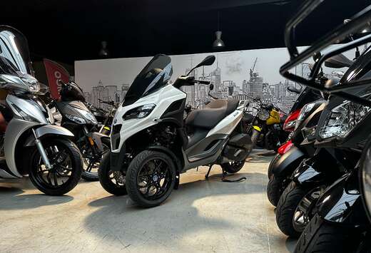 Piaggio hpe