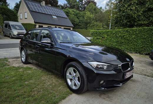 BMW 318d Touring X-Drive