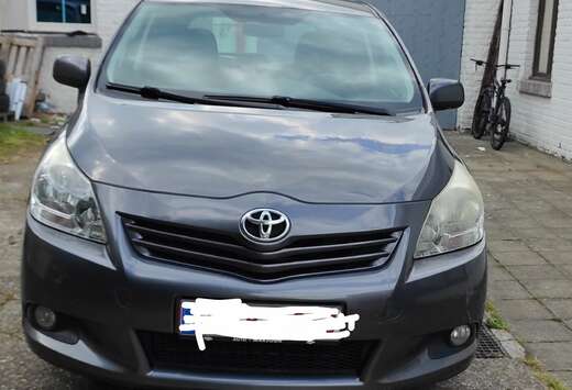 Toyota 2.0 Turbo D4D 16v Linea Luna