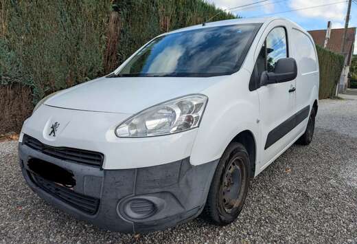 Peugeot 1.6 HDi L2H1 Confort 121