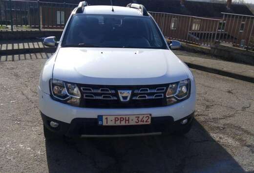 Dacia TCe 125 4x2 Lauréate Edition 2016