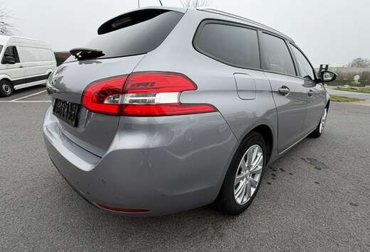 Peugeot SW 1.2 PureTech Style (EU6.2)