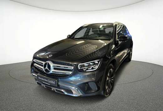 Mercedes-Benz e 4MATIC