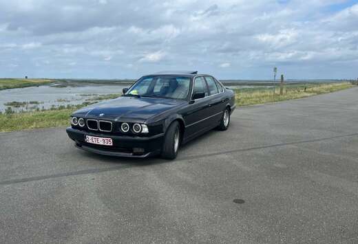 BMW 525i 24V