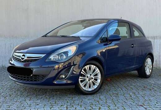 Opel 1.2i ecoFLEX Black Edition Start/Stop