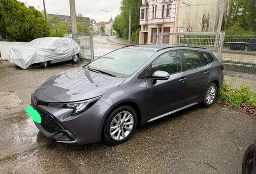 Toyota TS Hybrid 1.8 Style e-CVT GPF