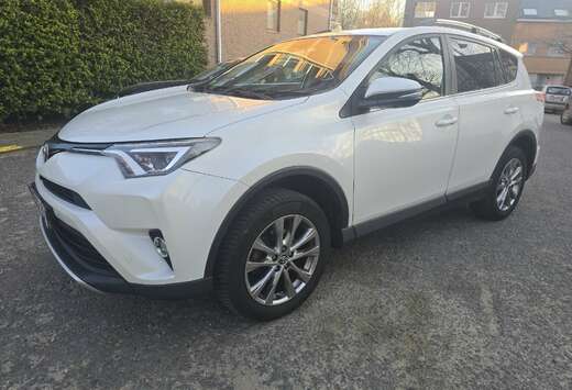 Toyota RAV4 2.0 D-4D 2WD Lounge