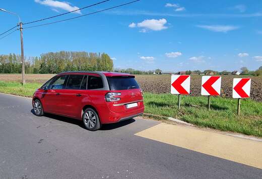 Citroen Grand C4 Picasso 1.6 THP Exclusive / GPS / LE ...