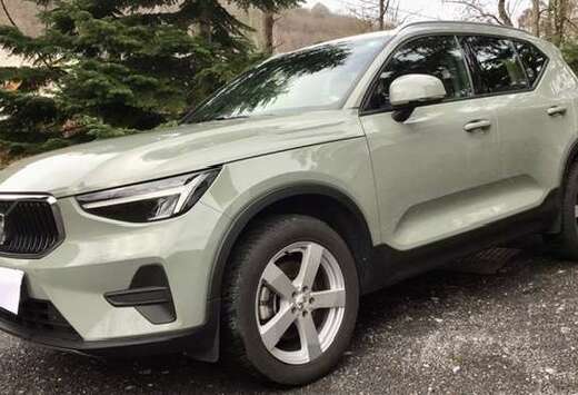 Volvo XC40 2.0 B3 MHEV Core DCT