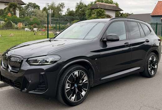 BMW iX3 80 kWh M-PACK