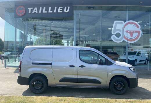 Toyota LWB 1.5L Diesel 130hp AT Comfo