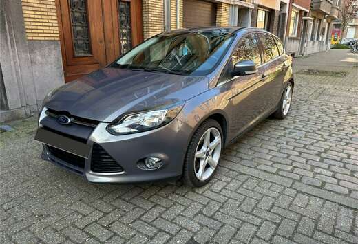 Ford 1.6i Titanium uitvoering 2014 met 125000km
