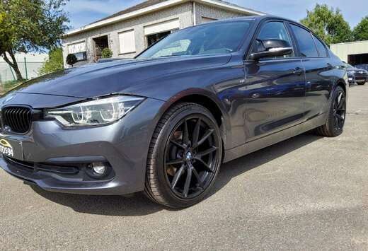 BMW 318i SPORTIVE 4 DEURS BENZINE