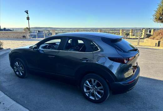Mazda 2.0i SKYACTIV-G MHE Skydrive Luxury