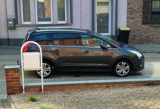 Peugeot 155 THP Automatik Platinum