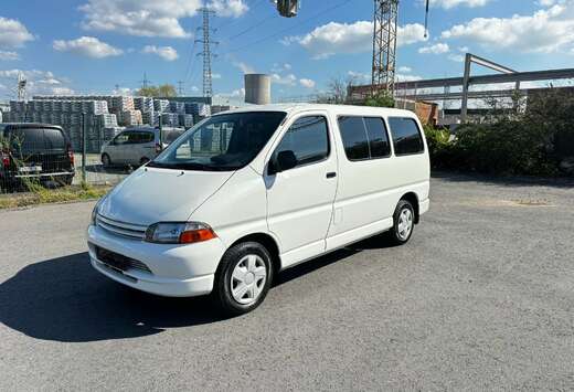 Toyota 2.4 Diesel AIRCO CLIMATISÉ 9 Places Moteur Or ...