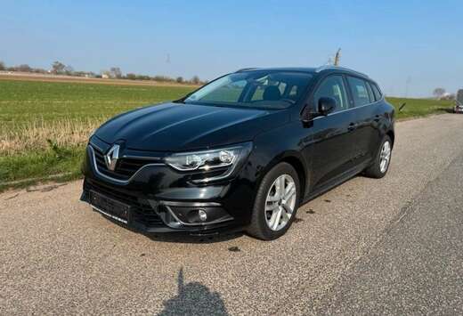 Renault Mégane 1.5 Blue dCi Intens EDC
