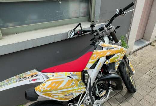 Crosser