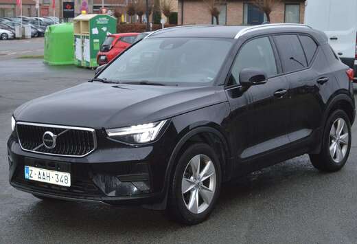 Volvo XC40 T2 Momentum Pro