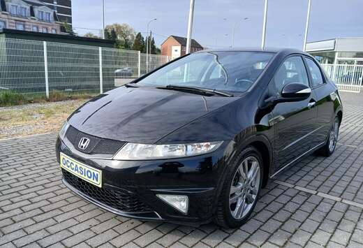 Honda Civic 1.8i GT