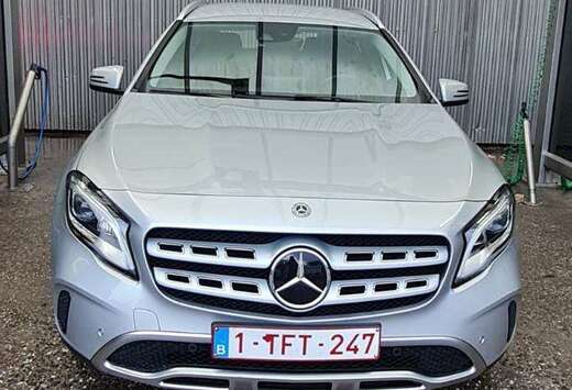 Mercedes-Benz GLA 180 7G-DCT Peak Edition