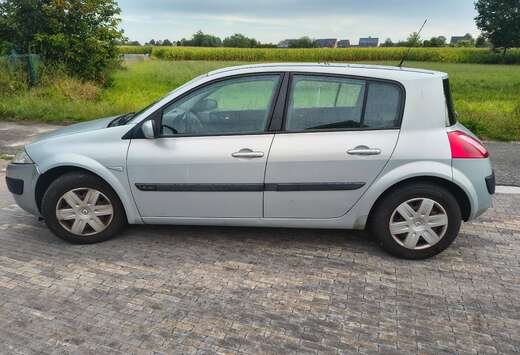 Renault Megane 1.4i 16v Authentique Référence
