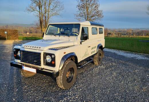 Land Rover Defender 2.2 Turbo